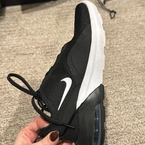 Nike tennis shoes, size 6. Barely worn.